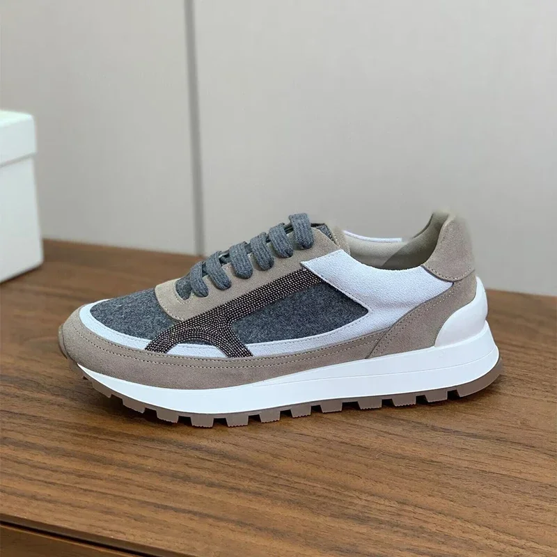 รองเท้าผ้าใบผู้หญิงแบบผูกเชือก - Running Shoes Women บทวิจารณ์และราคา